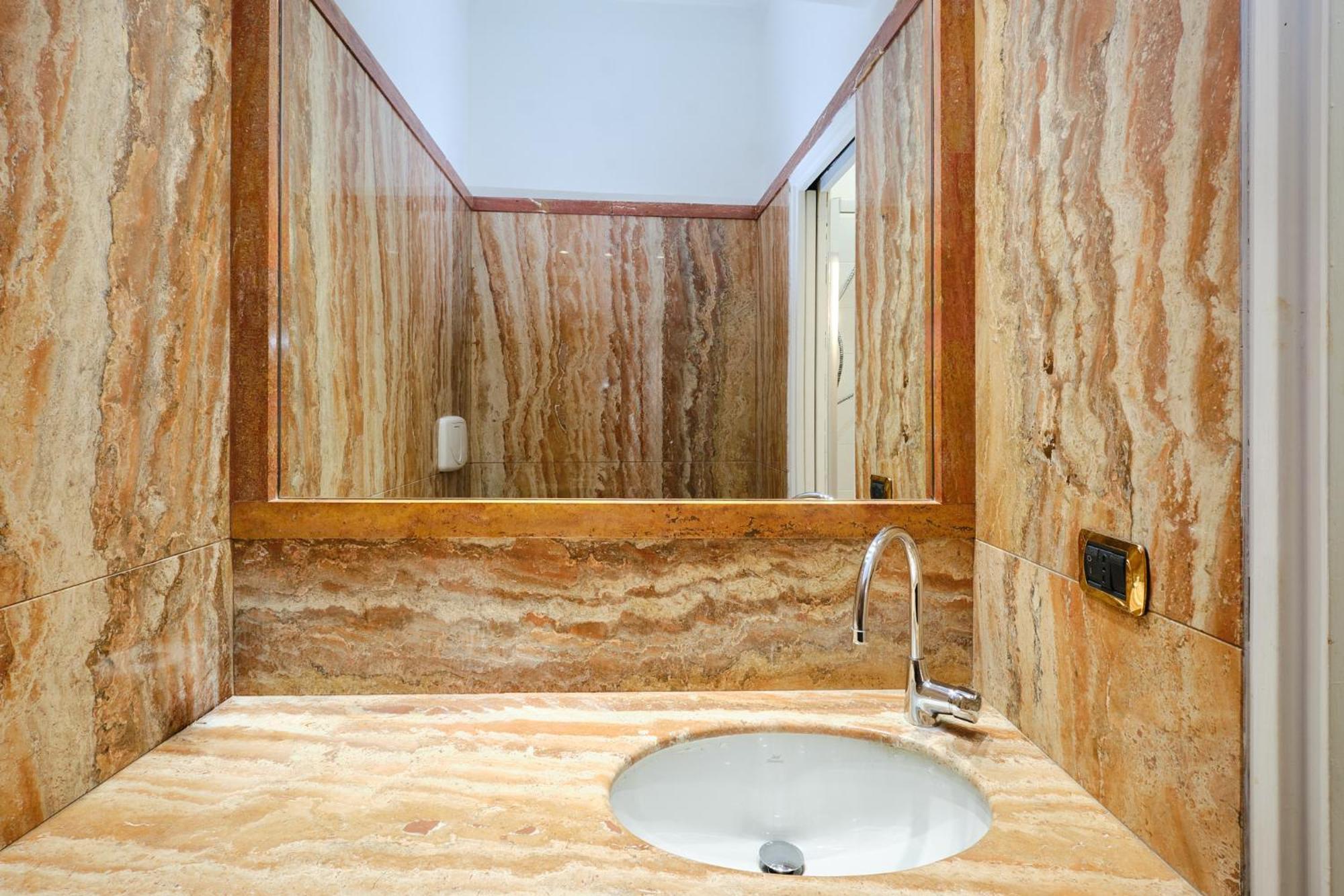 Apartamento Ampio A 10 Minuti Dal Centro Roma